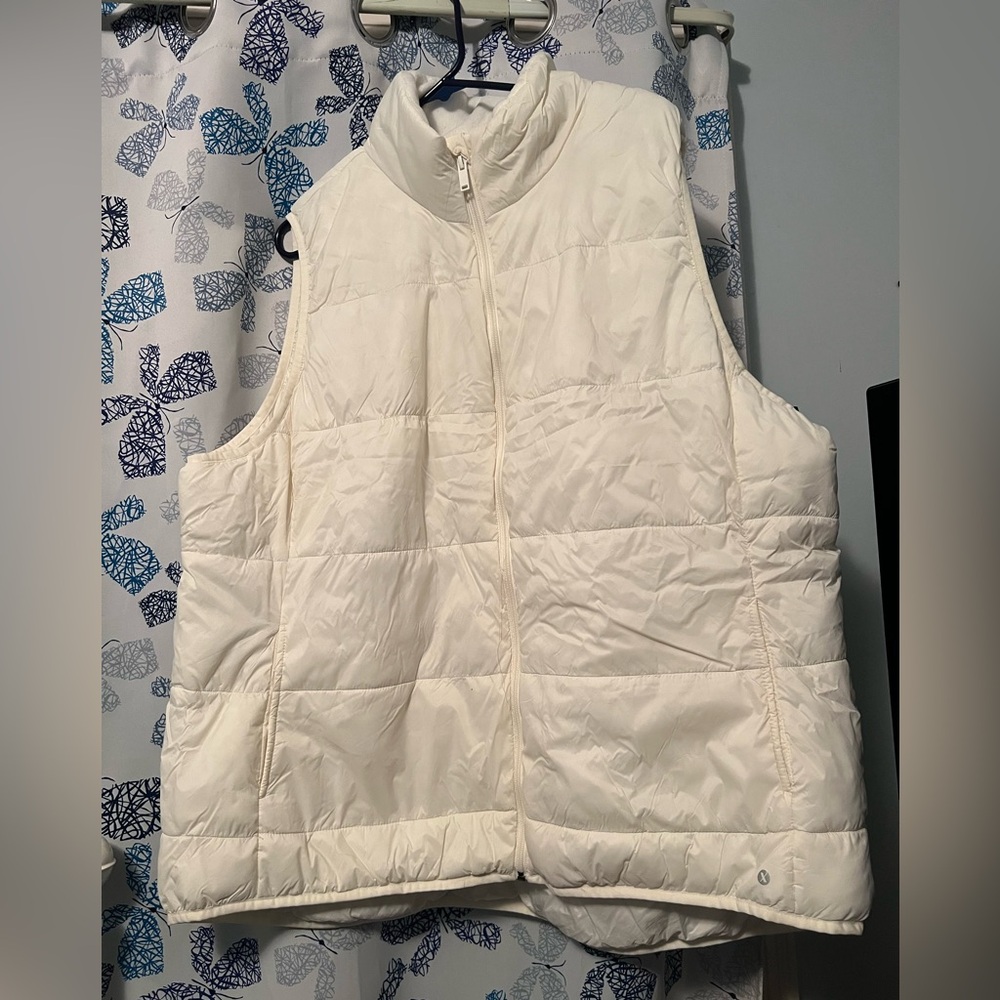White vest